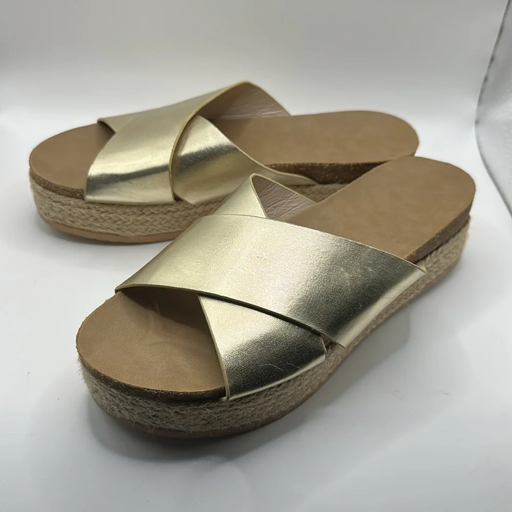 Gold Women's Platform Sandals size 10